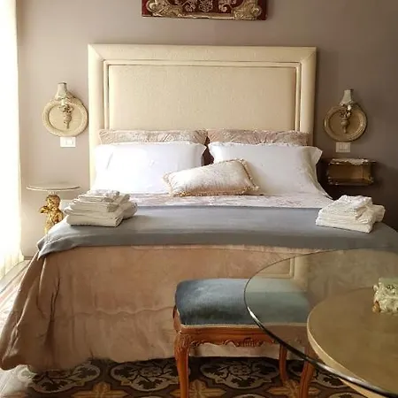 Bed & Breakfast Estes 3*