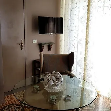 Couette-café Estes Crotone