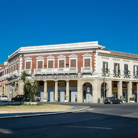Couette-café Estes Crotone